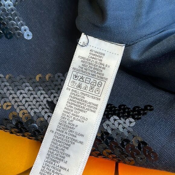 Forever 21 Exclusive Blue Sequins Mini Skirt Sexy Size Medium Cocktail Skirt - Picture 7 of 7